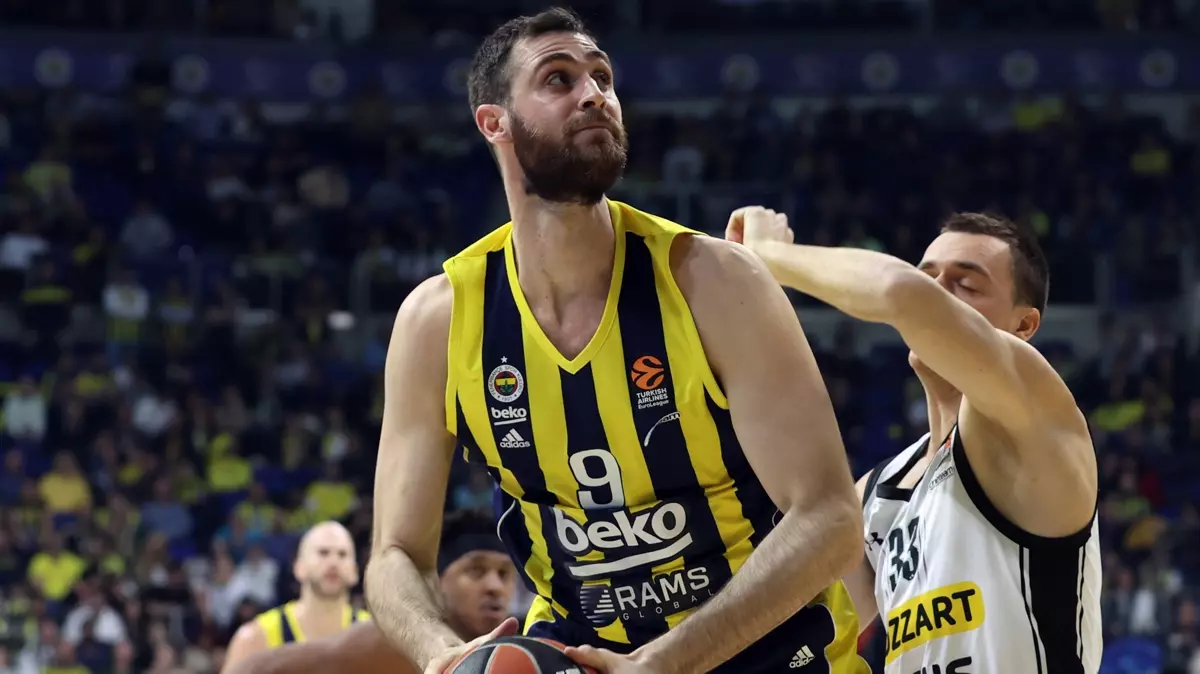 Fenerbahçe Beko, 27 yaşındaki Yunan basketbolcu Georgios Papagiannis’in takımdan ayrıldığını duyurdu.