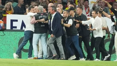 TFF Tahkim Kurulu'ndan Fenerbahçe Başkanı Ali Koç ve Genel Sekreter Burak Çağlan Kızılhan'ın para cezalarına indirim yaptı.