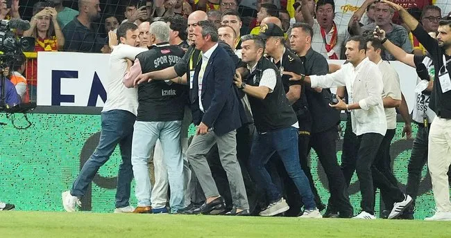 TFF Tahkim Kurulu'ndan Fenerbahçe Başkanı Ali Koç ve Genel Sekreter Burak Çağlan Kızılhan'ın para cezalarına indirim yaptı.