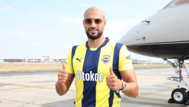 Fenerbahçe'nin, kadrosuna kattığı Faslı futbolcu Sofyan Amrabat, sarı-lacivertli kulübün 117 yıllık tarihindeki 192. yabancı futbolcu oldu.