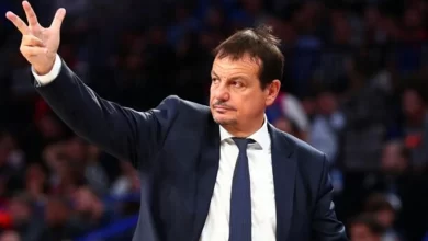 Panathinaikos Antrenörü Ergin Ataman, yaptığı hareketten dolayı Fenerbahçe camiasından özür diledi.