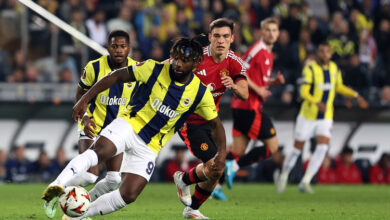 Fenerbahçe, UEFA Avrupa Ligi 3. hafta maçında İngiliz ekibi Manchester United ile 1-1 berabere kaldı.