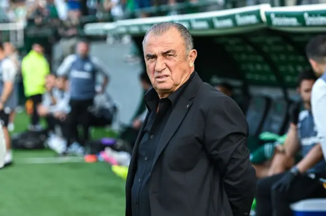 Suudi Arabistan ekibi Al-Shabab’ın başına geçen tecrübeli teknik direktör Fatih Terim, transfer çalışmalarına hızlı bir başlangıç yaptı.