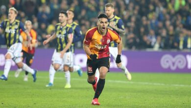 Kolombiyalı yıldız futbolcu Radamel Falcao, 39 yaşında futbol kariyerini noktaladığını duyurdu.